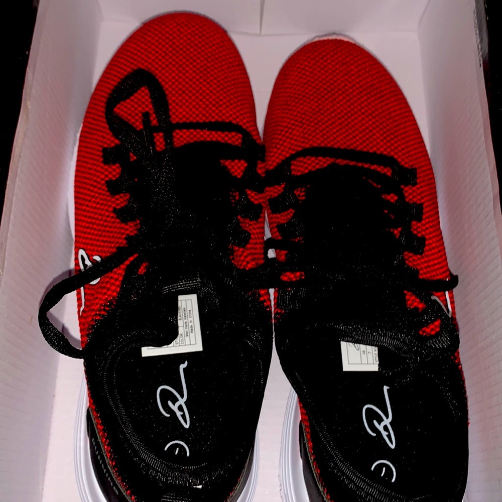 I’m selling these red shoes to raise money to start my own buisness